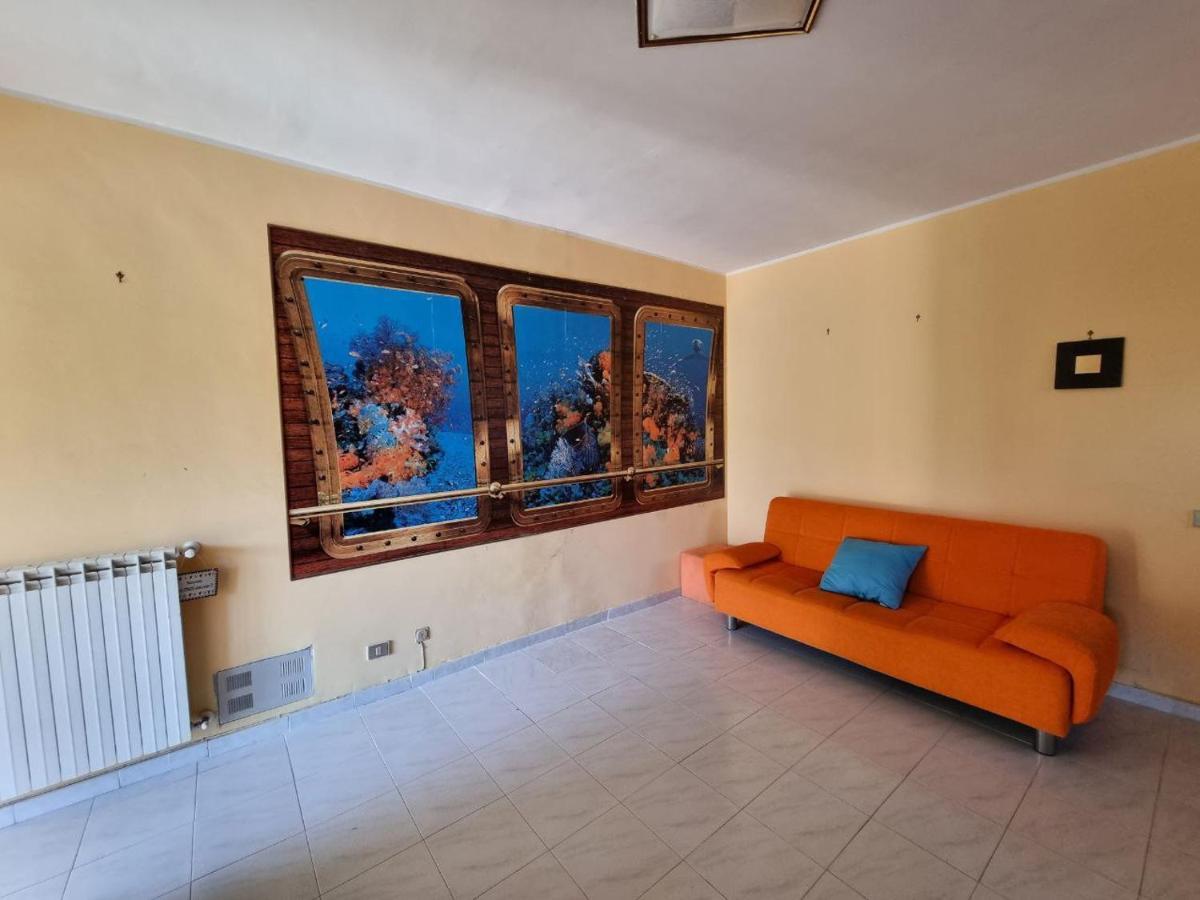 דירות מונטפיאסקונה Summer House מראה חיצוני תמונה